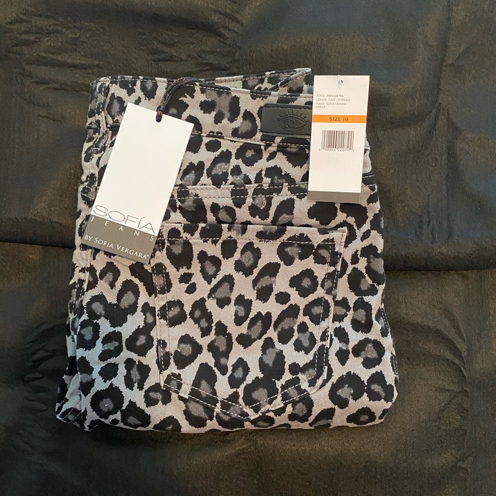 Leopard print jeans